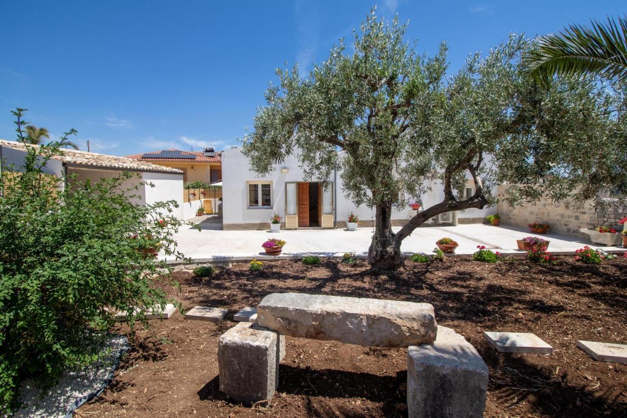 Casa Vacanza I Due Ulivi Modica Extérieur photo