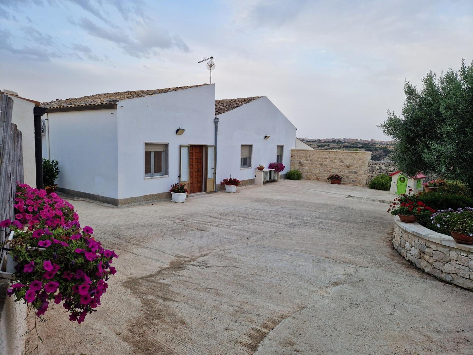 Casa Vacanza I Due Ulivi Modica Extérieur photo
