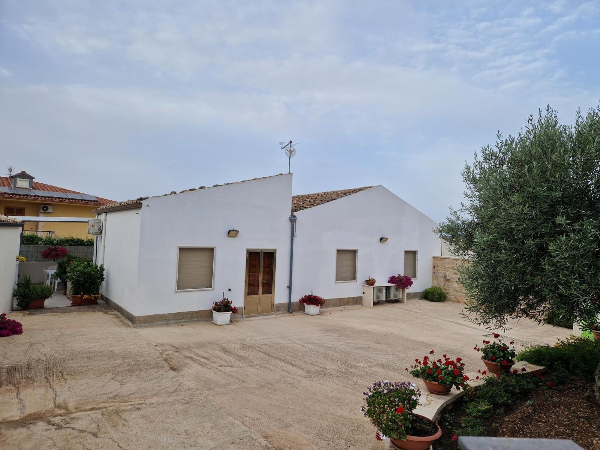 Casa Vacanza I Due Ulivi Modica Extérieur photo